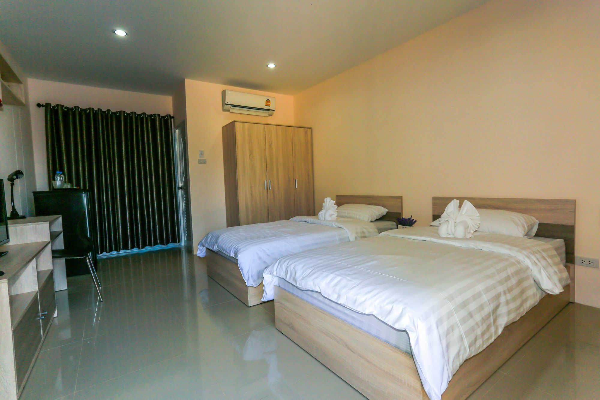 Tempo Plus Apartment Mae Sot Extérieur photo
